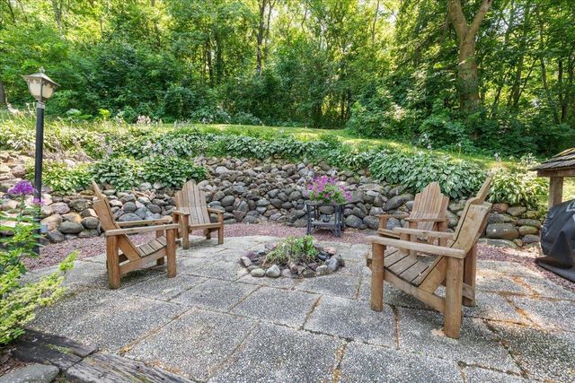 295 Hartford ROAD, Slinger, WI 53086