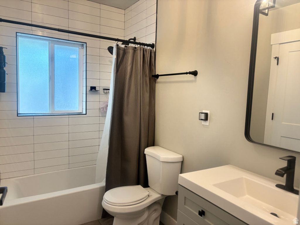 Image 11 of property listing at 3524 S BLAIR CIR, Salt Lake City, UT 84115