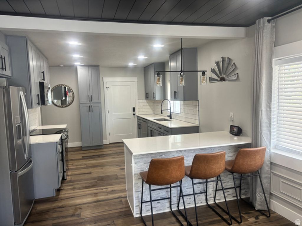 Image 6 of property listing at 3524 S BLAIR CIR, Salt Lake City, UT 84115
