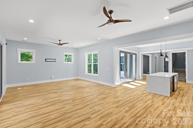 2917 Lake Shore Road S, Denver, NC 28037