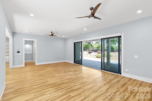 2917 Lake Shore Road S, Denver, NC 28037