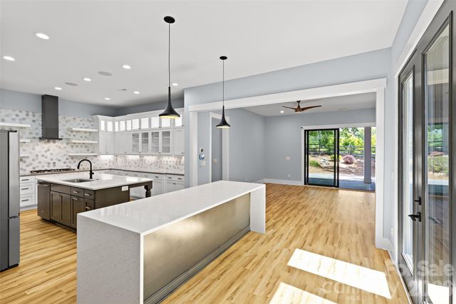 2917 Lake Shore Road S, Denver, NC 28037