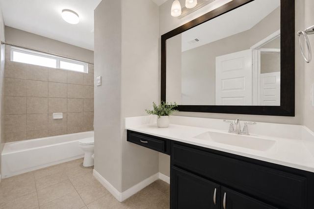 4102 Sandstone Bend Lane, Sugar Land, TX 77479