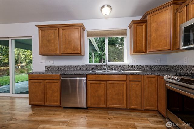 2617 E Harstine Island Road N, Shelton, WA 98584