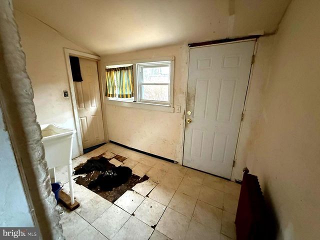 112 HOFFMAN AVE, Trenton, NJ 08618