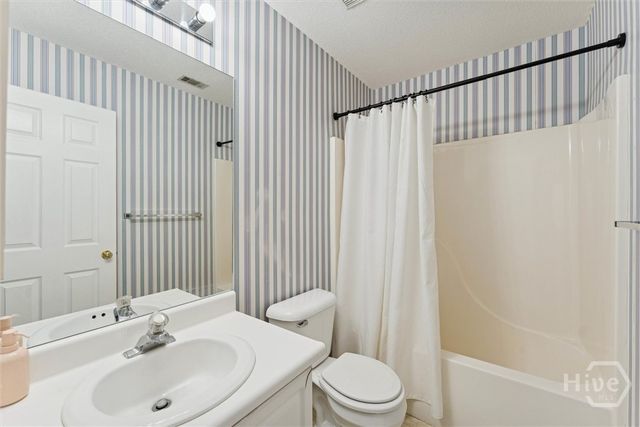 211 Edgewater Road, Savannah, GA 31406