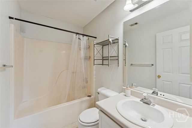 211 Edgewater Road, Savannah, GA 31406