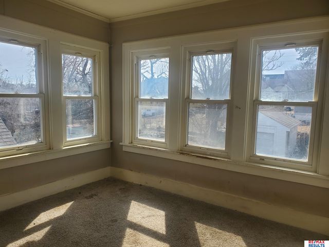 4283 Wirt Street, Omaha, NE 68111