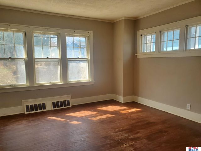 4283 Wirt Street, Omaha, NE 68111