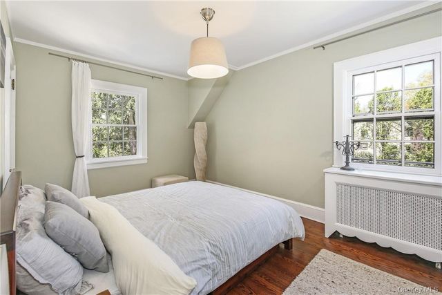 26 Earlwoode Drive, White Plains, NY 10606