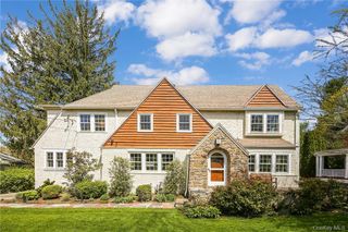 26 Earlwoode Drive, White Plains, NY 10606