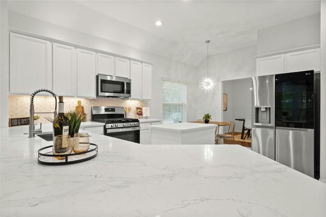 5010 N Fresco Drive DR, Austin, TX 78731