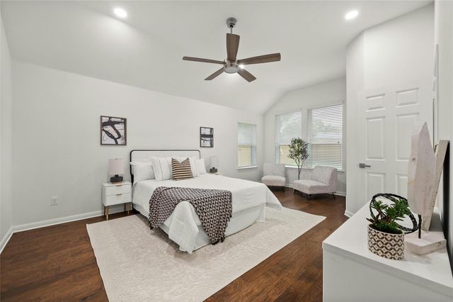 5010 N Fresco Drive DR, Austin, TX 78731