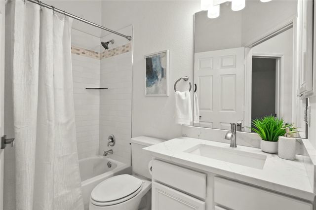 5010 N Fresco Drive DR, Austin, TX 78731
