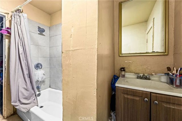 2532 Eastlake Avenue, Los Angeles, CA 90031