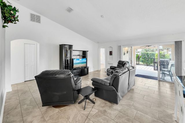 2400 SE Shipping Road, Port St Lucie, FL 34952