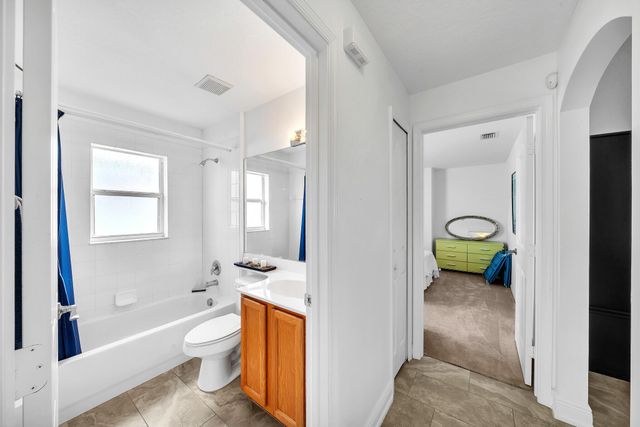 2400 SE Shipping Road, Port St Lucie, FL 34952