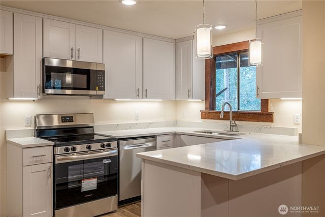 10048 Littlerock Road SW, Olympia, WA 98512