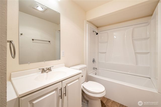 10048 Littlerock Road SW, Olympia, WA 98512