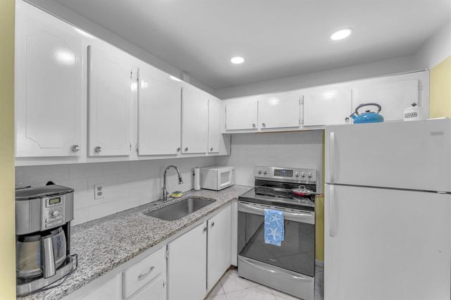 9 Prescott A 9, Deerfield Beach, FL 33442