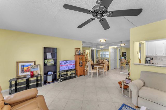 9 Prescott A 9, Deerfield Beach, FL 33442