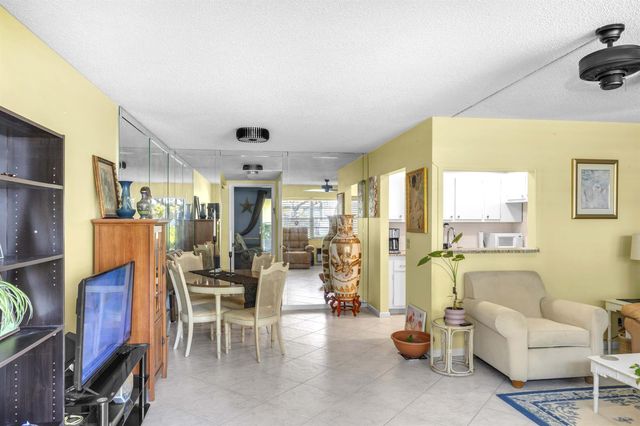 9 Prescott A 9, Deerfield Beach, FL 33442