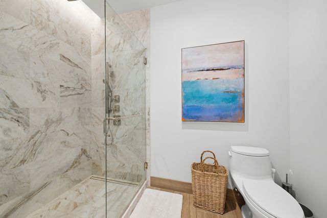 363 E Wacker Drive 2708, Chicago, IL 60601