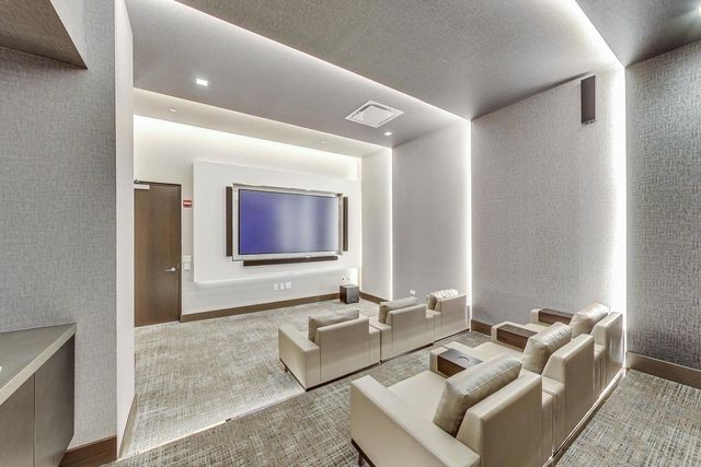 363 E Wacker Drive 2708, Chicago, IL 60601