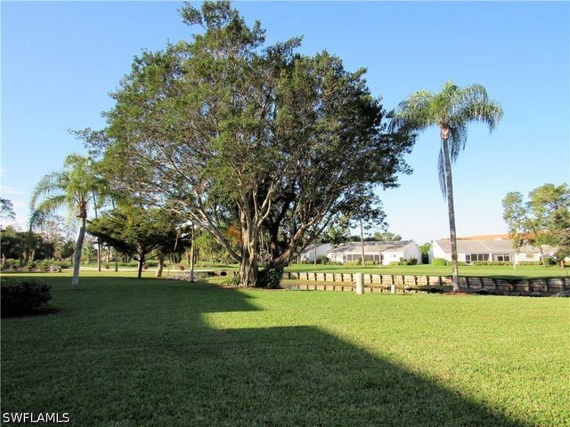 100 Forest Lakes BLVD 109, Naples, FL 34105