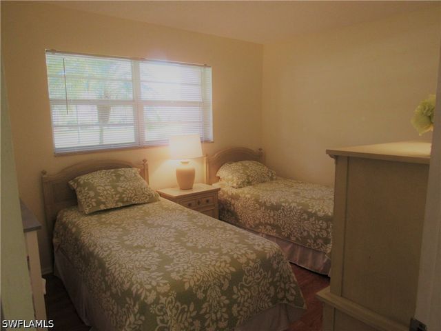 100 Forest Lakes BLVD 109, Naples, FL 34105