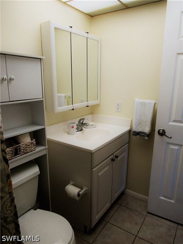 100 Forest Lakes BLVD 109, Naples, FL 34105