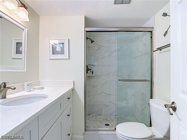 100 Forest Lakes BLVD 109, Naples, FL 34105