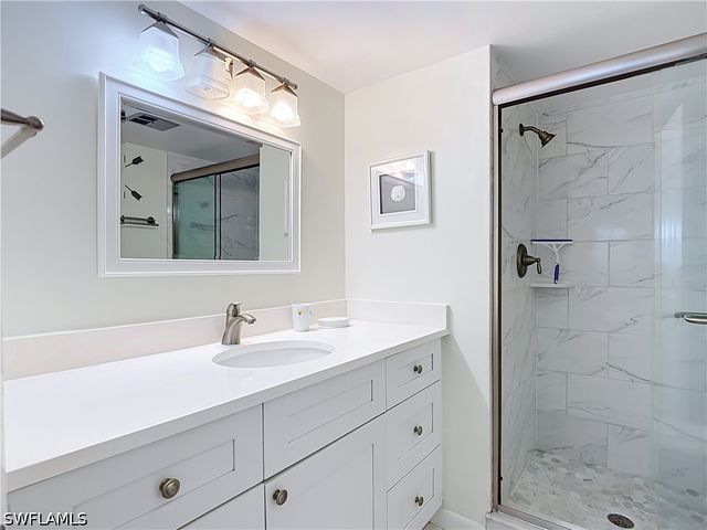 100 Forest Lakes BLVD 109, Naples, FL 34105