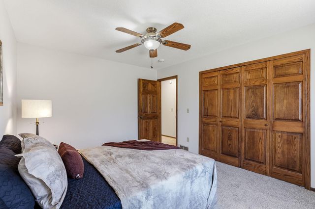 709 83rd Avenue N, Brooklyn Park, MN 55444