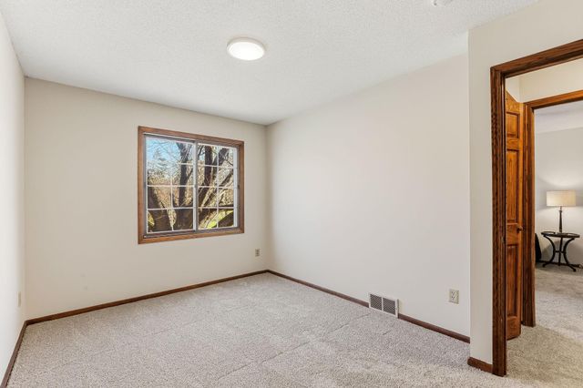 709 83rd Avenue N, Brooklyn Park, MN 55444