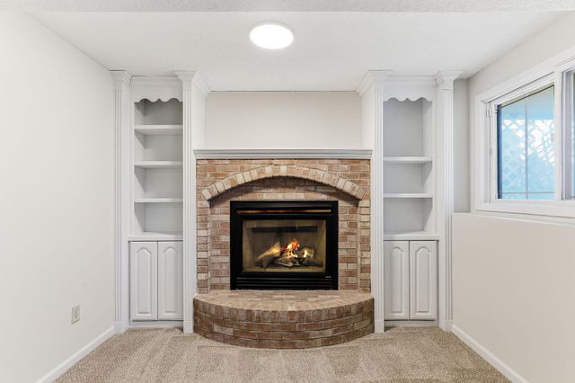 709 83rd Avenue N, Brooklyn Park, MN 55444