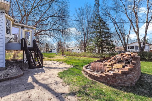 709 83rd Avenue N, Brooklyn Park, MN 55444