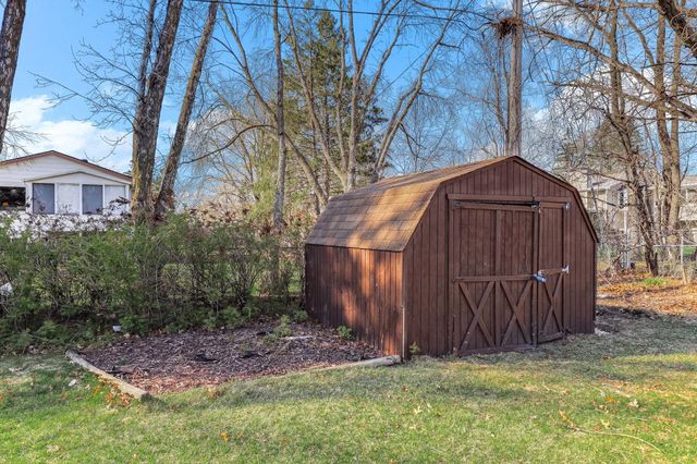 709 83rd Avenue N, Brooklyn Park, MN 55444