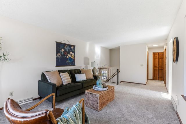 709 83rd Avenue N, Brooklyn Park, MN 55444
