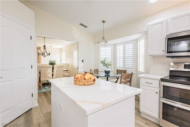 8188 Saratoga DR 703, Naples, FL 34113