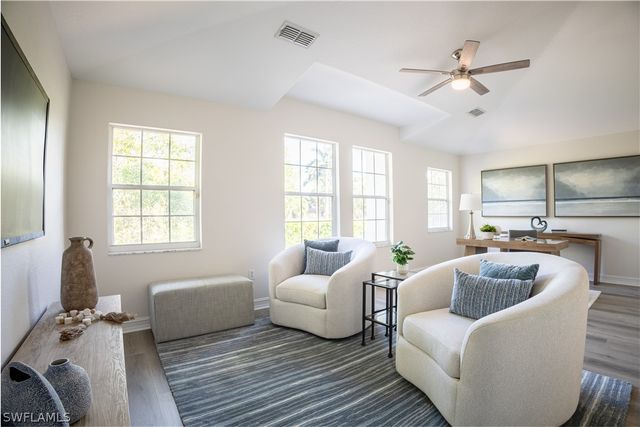 8188 Saratoga DR 703, Naples, FL 34113