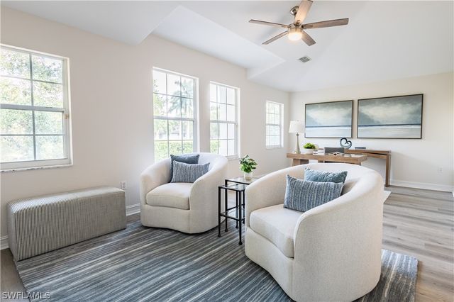 8188 Saratoga DR 703, Naples, FL 34113