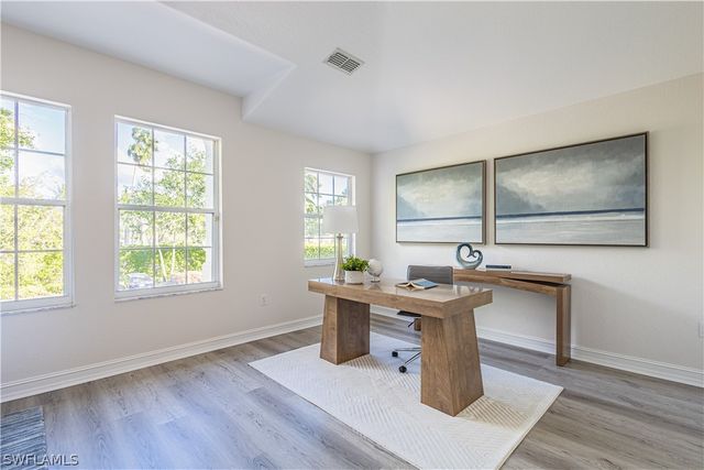 8188 Saratoga DR 703, Naples, FL 34113