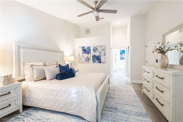 8188 Saratoga DR 703, Naples, FL 34113