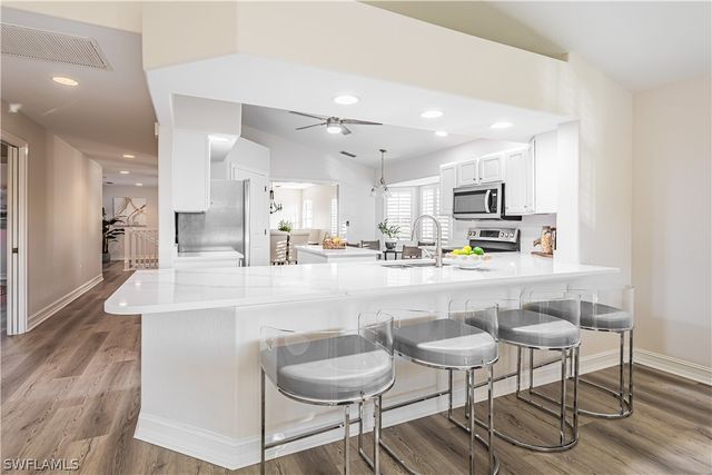 8188 Saratoga DR 703, Naples, FL 34113