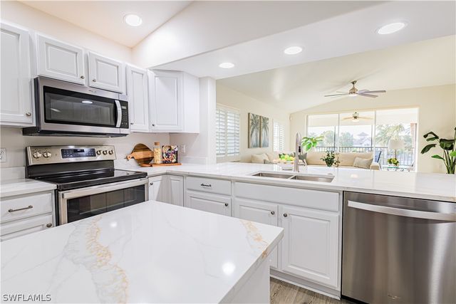 8188 Saratoga DR 703, Naples, FL 34113