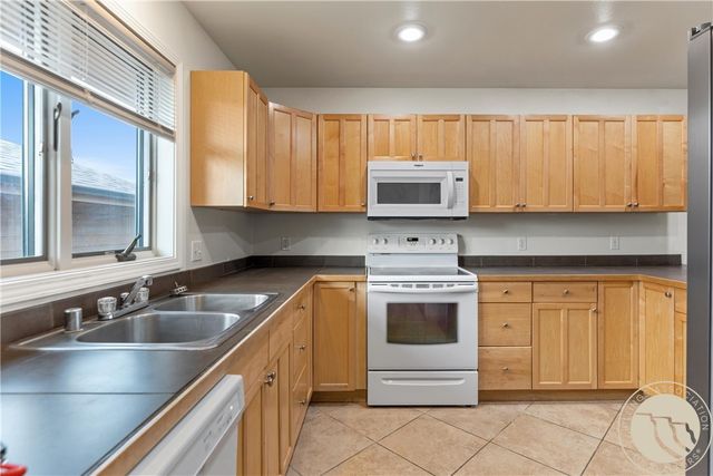 3385 Granger Avenue S 27, Billings, MT 59102