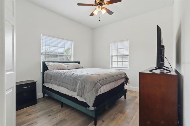 3024 W DOUGLAS ST, Tampa, FL 33607
