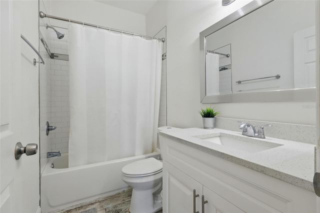 3024 W DOUGLAS ST, Tampa, FL 33607