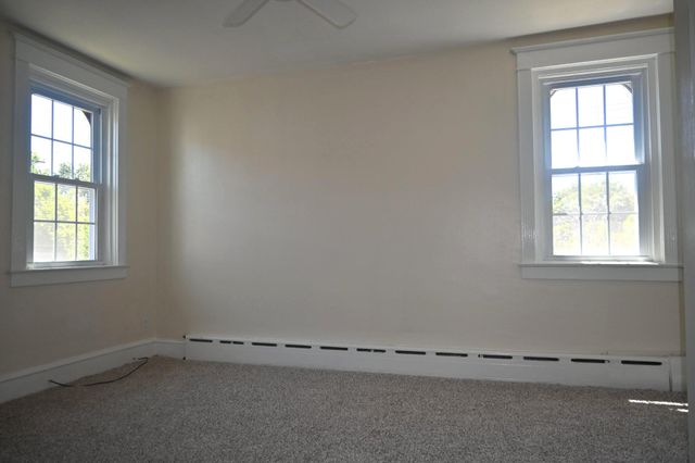 281 N WYCOMBE AVE, Lansdowne, PA 19050